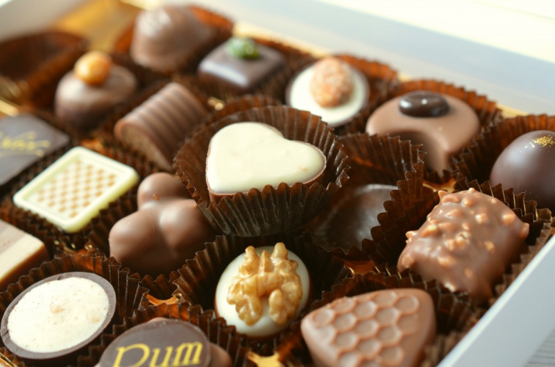 chocolaterie-LE BEAUSSET-min_chocolates_food_candy_calories_nibble_chocolate_heart-782043